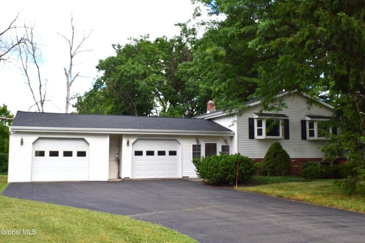 38 Marconi Drive, Latham, NY, photo 1