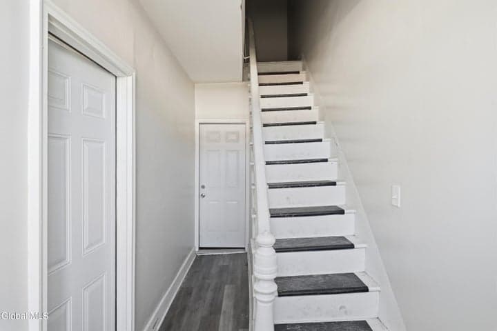 233 S Swan Street, Albany, NY, photo 3