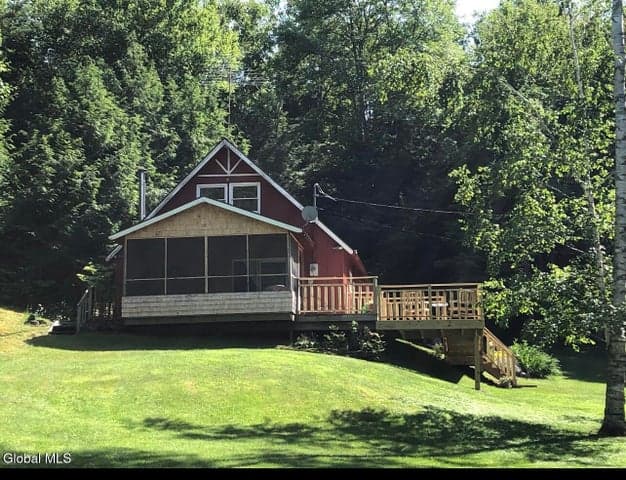 30 Forest Lake Way, Granville, NY, photo 1