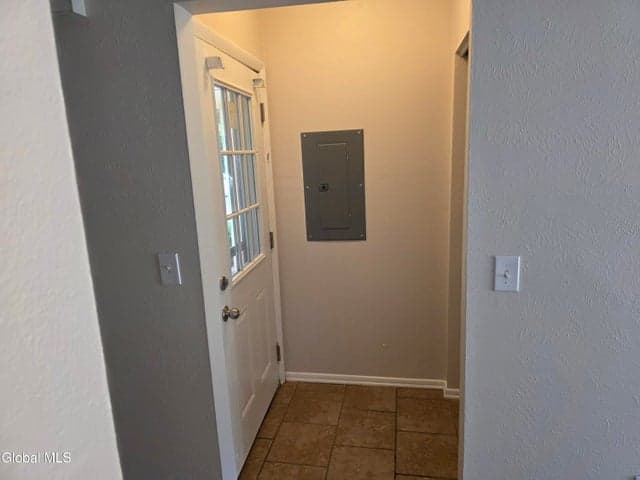 123 Victory Way, Halfmoon, NY, photo 3