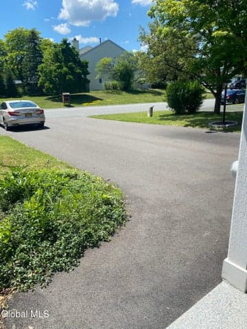 61 Plaza Avenue, East Greenbush, NY, photo 3
