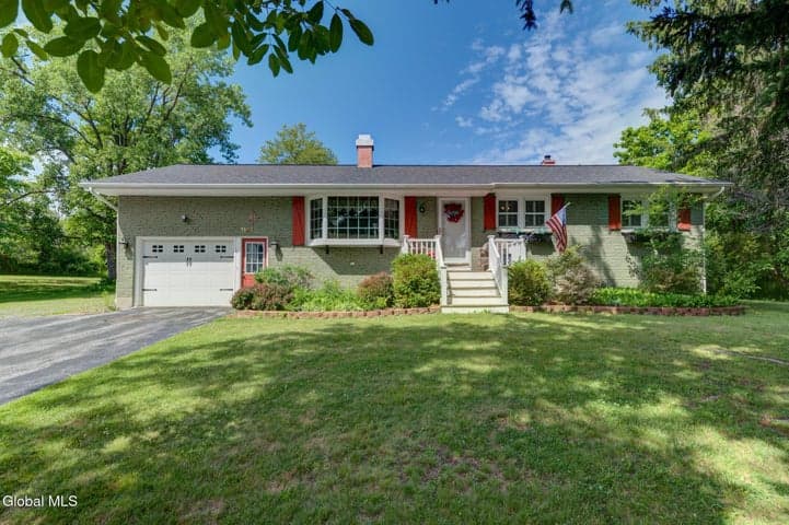 1161 Mariaville Road, Rotterdam, NY, photo 3