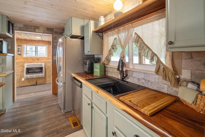 670 Mineral Springs Road, Cobleskill, NY, photo 3