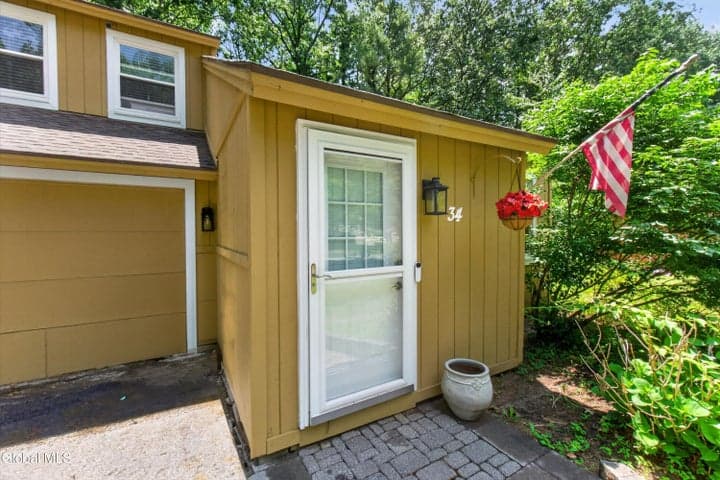 34 Pepperbush Place, Malta, NY, photo 3