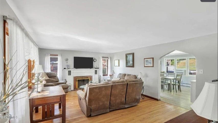 84 Worth Avenue, Hudson, NY, photo 4