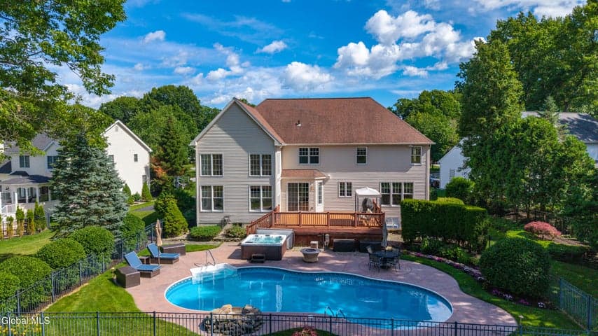 5 Overlook Court, Saratoga Springs, NY, photo 2