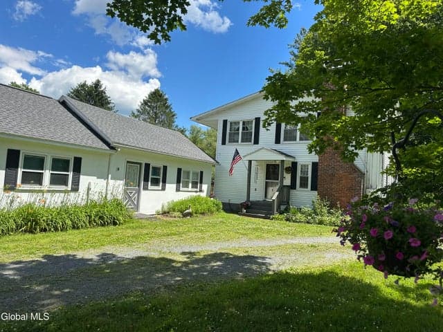 1188 U.S. 20, New Lebanon, NY