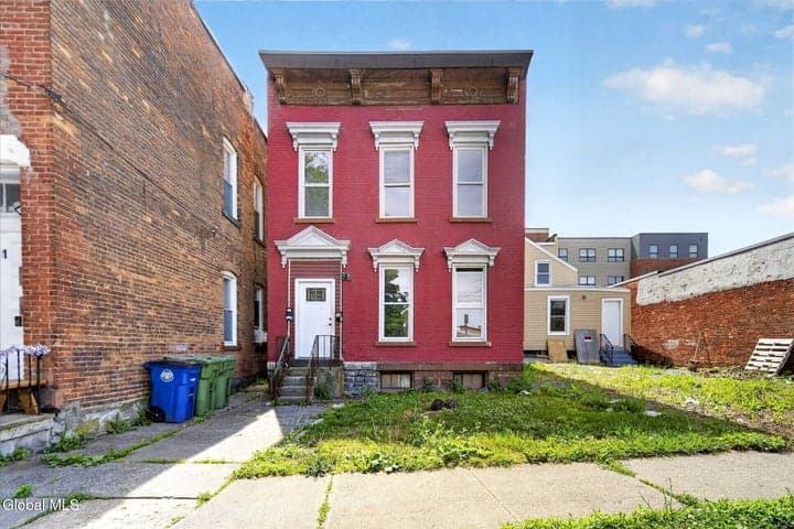 1A Congress Street, Cohoes, NY