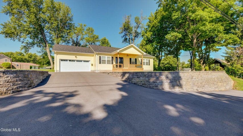 140 Maple Avenue, Canajoharie, NY, photo 4