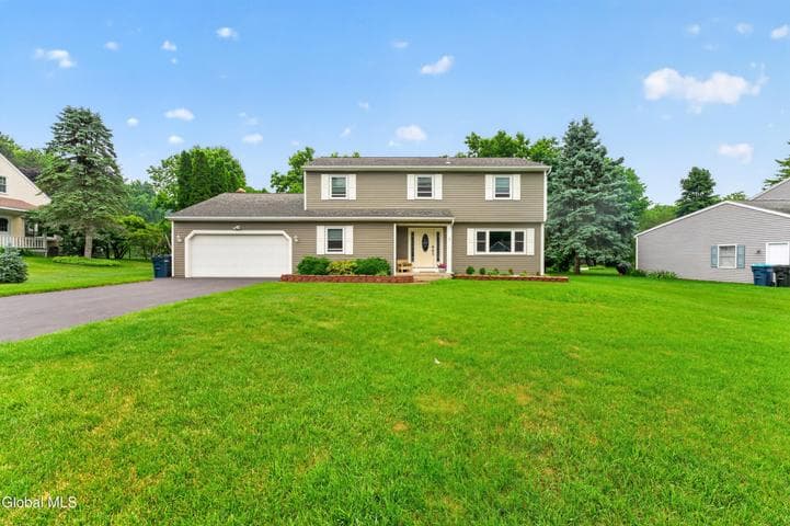 4 Homestead Road, Glenville, NY