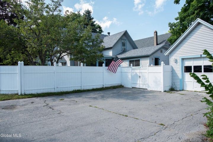 8 Stewart Avenue, Bolton, NY, photo 3