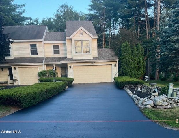 20 Tiffany Drive, Queensbury, NY