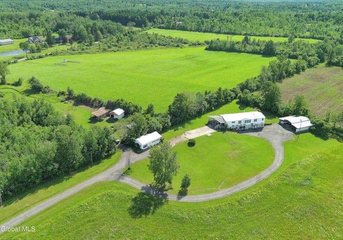 204 Devenpeck Road, Root, NY