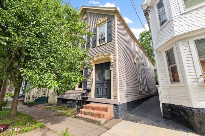 134 Front Street, Schenectady, NY