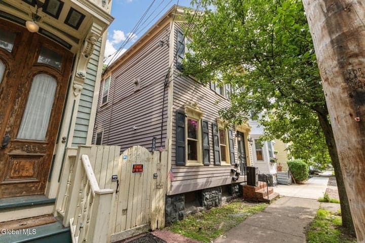 134 Front Street, Schenectady, NY, photo 3
