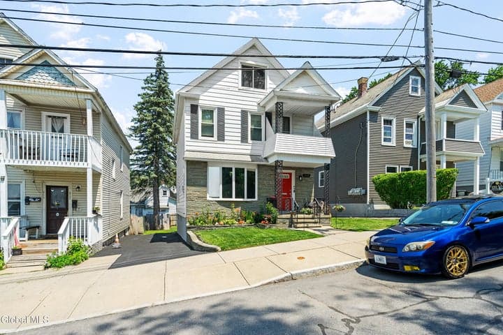 615-617 Seneca Street, Schenectady, NY