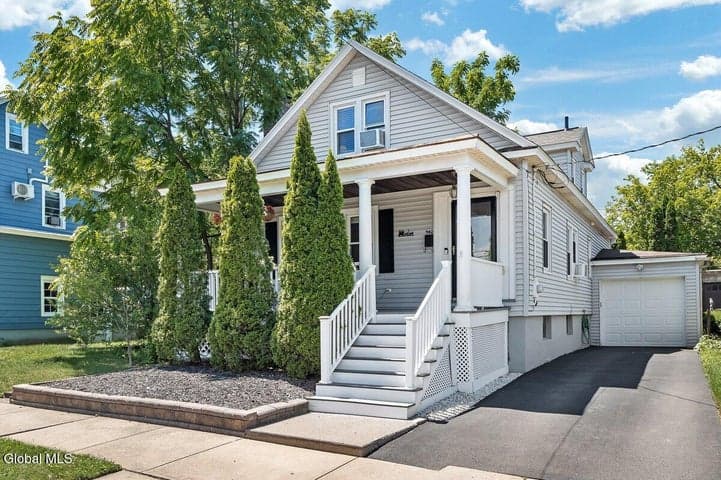 942 Myrtle Avenue, Albany, NY, photo 2