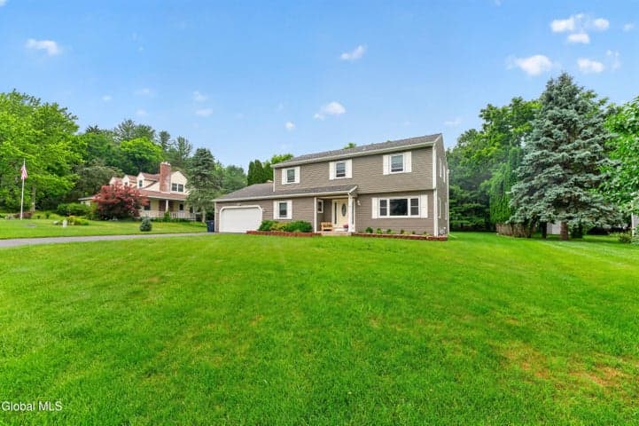 4 Homestead Road, Glenville, NY, photo 2