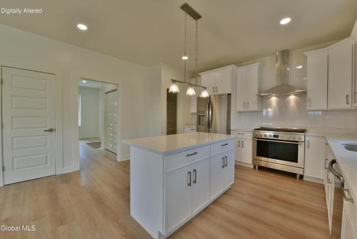 802 S Ravine Road, Niskayuna, NY, photo 3