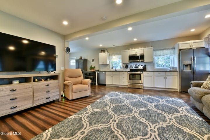360 Ballston Road, Glenville, NY, photo 5