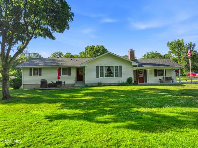48 S Van Dyke Drive, Rensselaer, NY