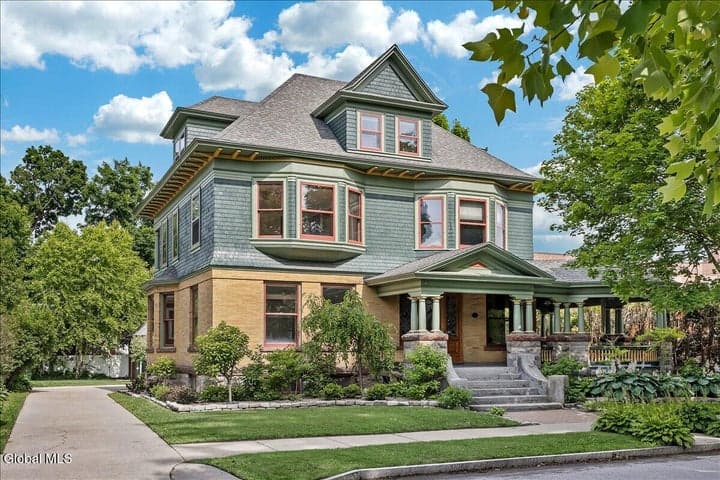 19 Marion Place, Saratoga Springs, NY, photo 1
