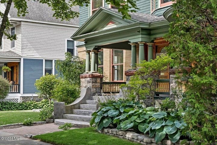 19 Marion Place, Saratoga Springs, NY, photo 3