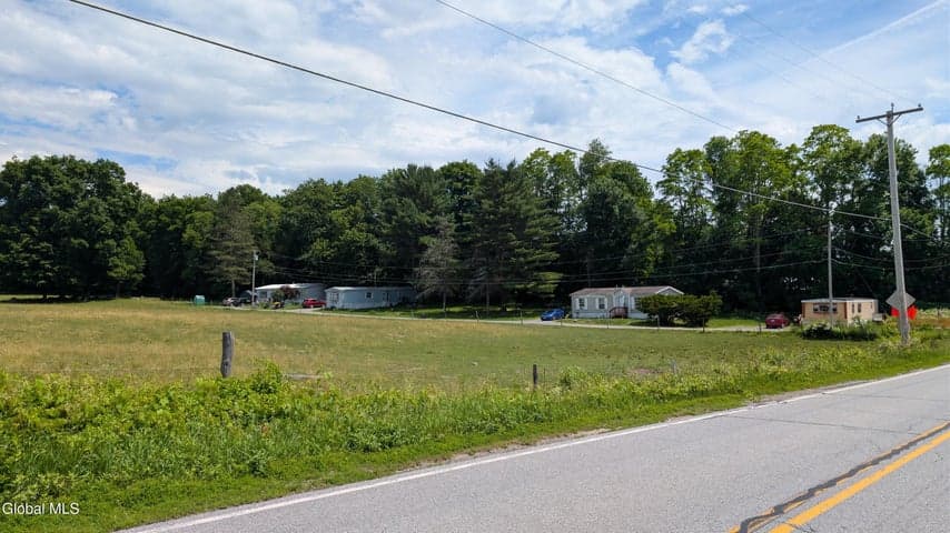 224 S Greenfield Road, Greenfield, NY