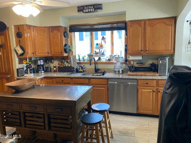 191 Brookside Avenue, Amsterdam, NY, photo 3