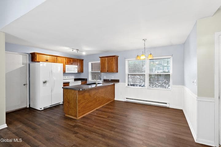 9 Wake Robin Road, Ballston Spa, NY, photo 2