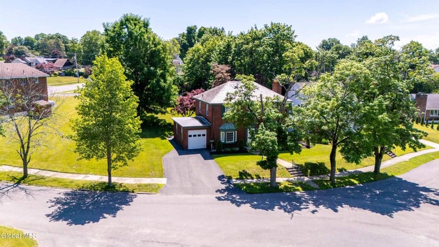 5 Coolidge Road, Amsterdam, NY, photo 3