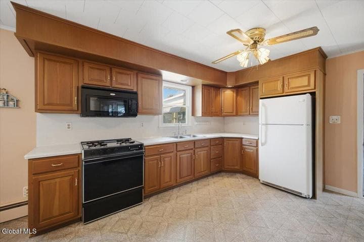 9 Lupine Lane, Queensbury, NY, photo 5