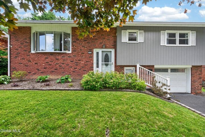 11 Ormond Street, Albany, NY, photo 1