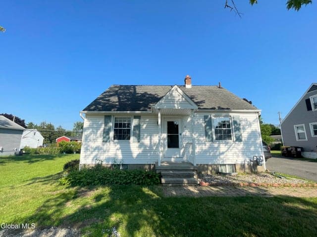 32 Park Avenue, Latham, NY, photo 2
