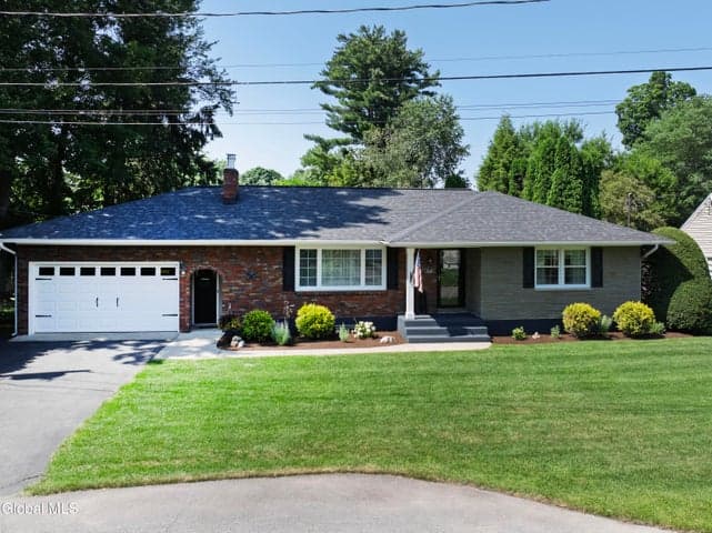 1040 John Alden Lane, Rotterdam, NY, photo 1