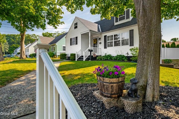 35 Vista Avenue, Latham, NY, photo 3