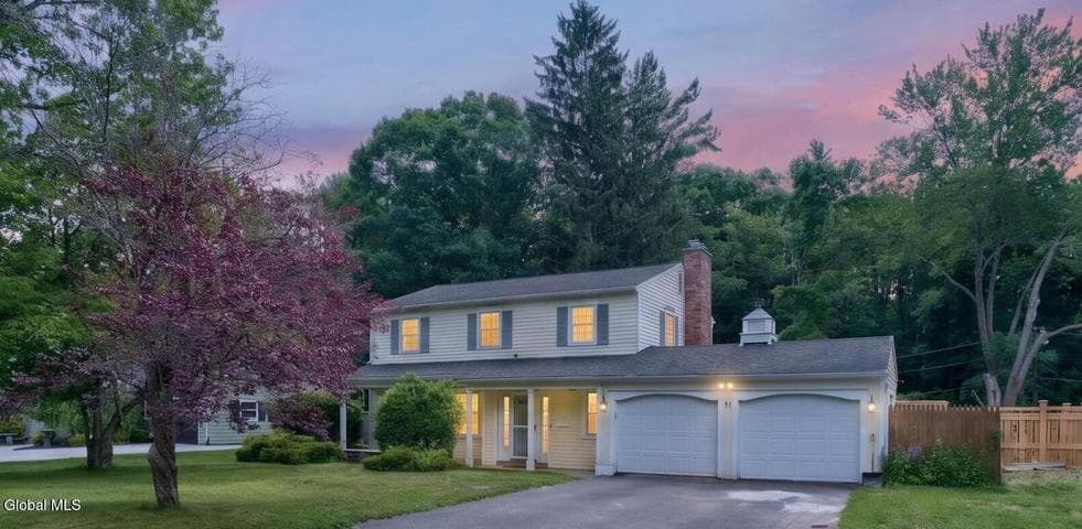22 Bri Lan Avenue, Schodack, NY