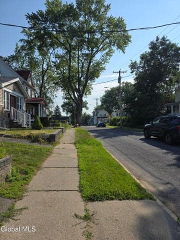 40 Frost Place, Albany, NY, photo 3