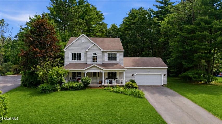 51 Lehland Drive, Queensbury, NY