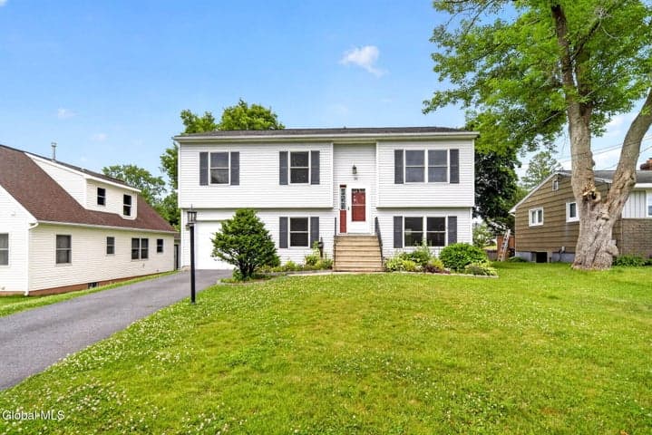 20 Delaware Avenue, East Greenbush, NY