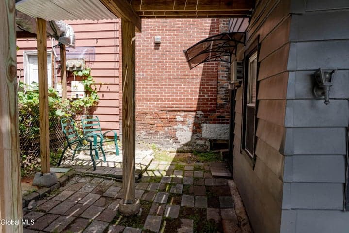 206 Mohawk Street, Cohoes, NY, photo 3