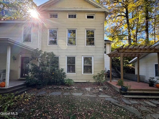 121 W Madison Avenue, New Baltimore, NY, photo 2