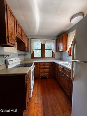 121 W Madison Avenue, New Baltimore, NY, photo 4