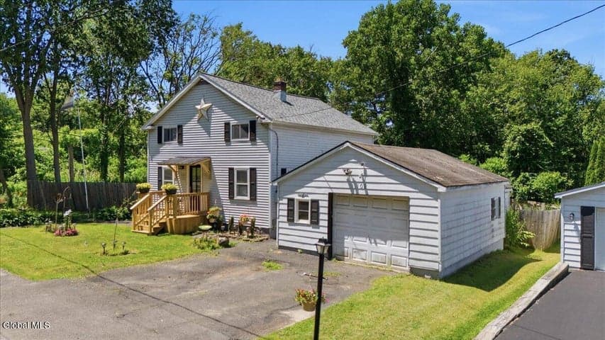 102 Stone Quarry Road, Halfmoon, NY, photo 2
