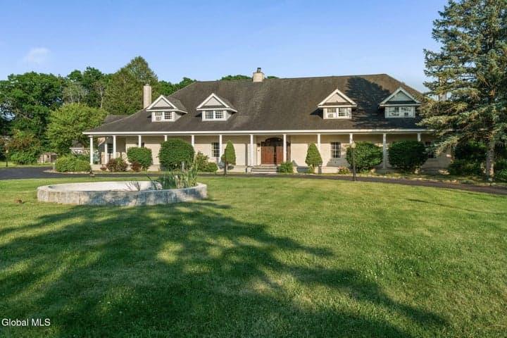 9 University Place, Amsterdam, NY, photo 3