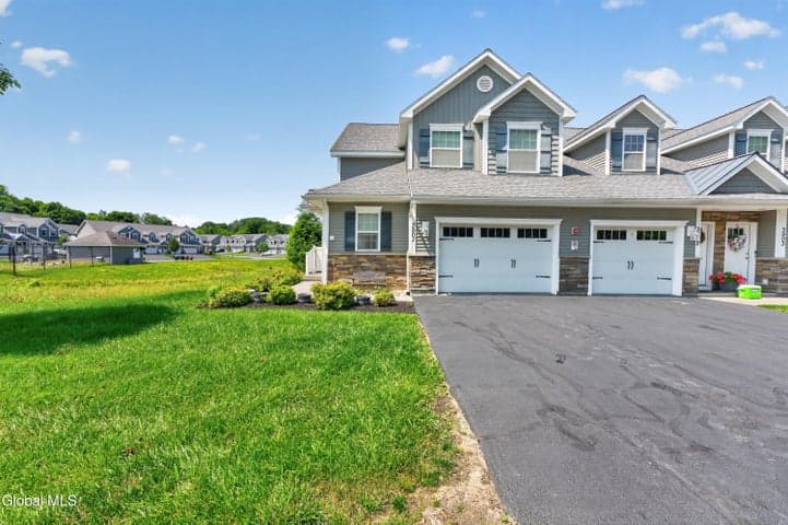 3901 Brunswick Meadows Way, Troy, NY