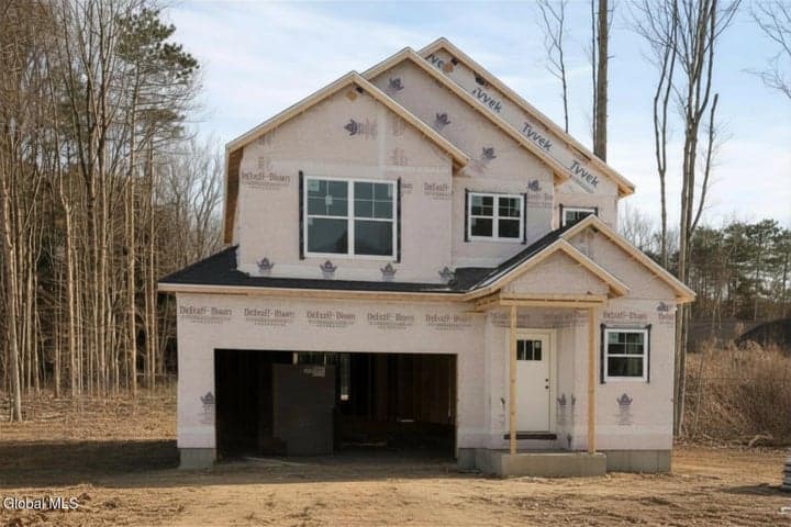 6 Emma Lane, Malta, NY, photo 2