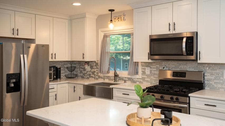 26 Glenwood Street, Guilderland, NY, photo 4
