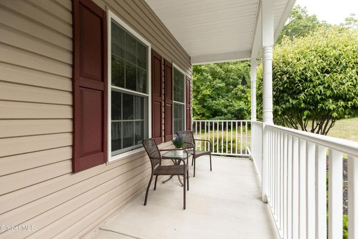 63 Chadwycke Court, Schodack, NY, photo 5