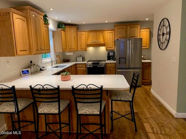 11 Elaine Court, Latham, NY, photo 5